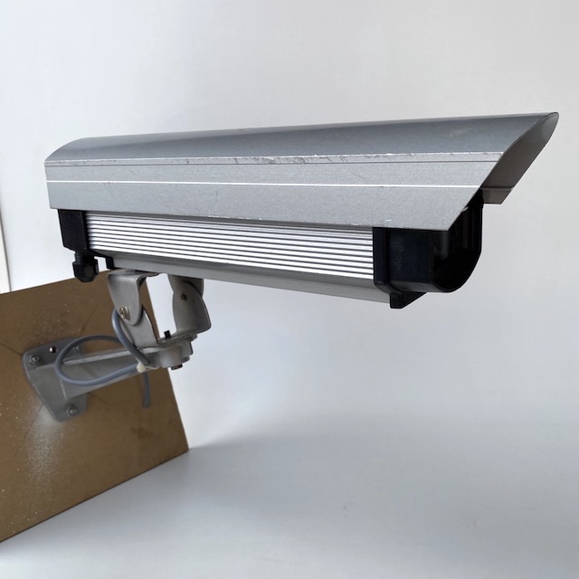 SECURITY CAMERA, Large 40cm w Wall Mount